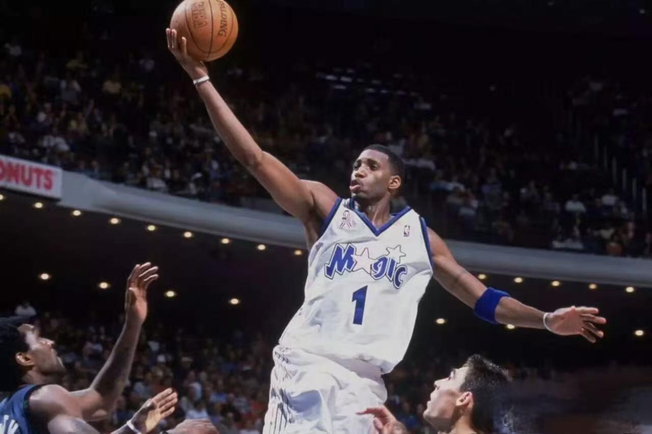 零元拍：‌   特雷西-麦克格雷迪！T-Mac! 麦迪亲签王牌化身MoneyBall奥兰多魔术NBA联盟得分王版本（三个版本陆续上拍），加签绰号“T-MAC”！