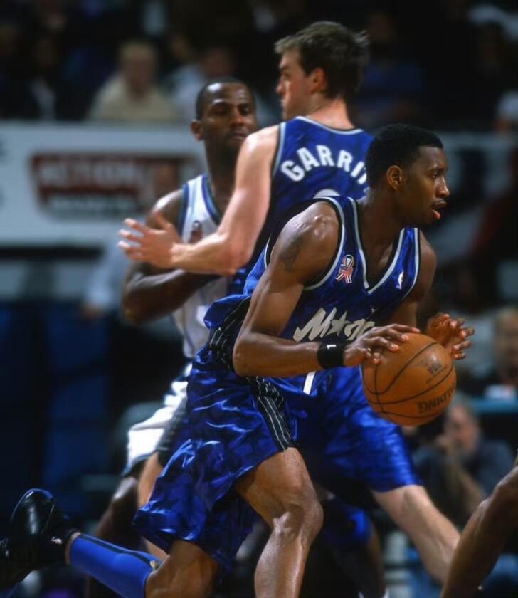 零元拍：‌   特雷西-麦克格雷迪！T-Mac! 麦迪亲签王牌化身MoneyBall奥兰多魔术NBA联盟得分王版本（三个版本陆续上拍），加签绰号“T-MAC”！
