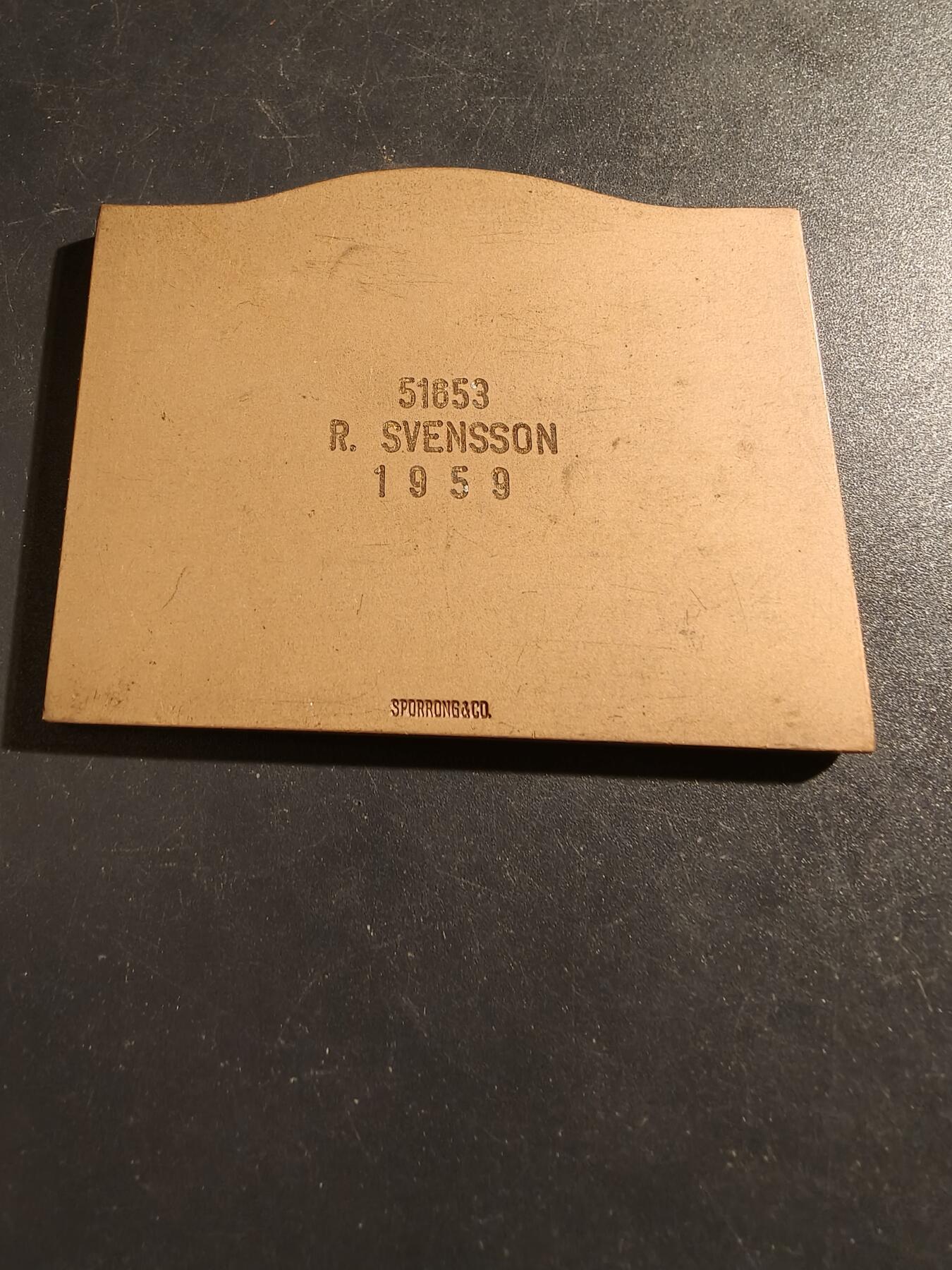 老王徽章第133期 瑞典手枪射击协会方形大铜章   1959年    尺寸71×55mm    重量120g