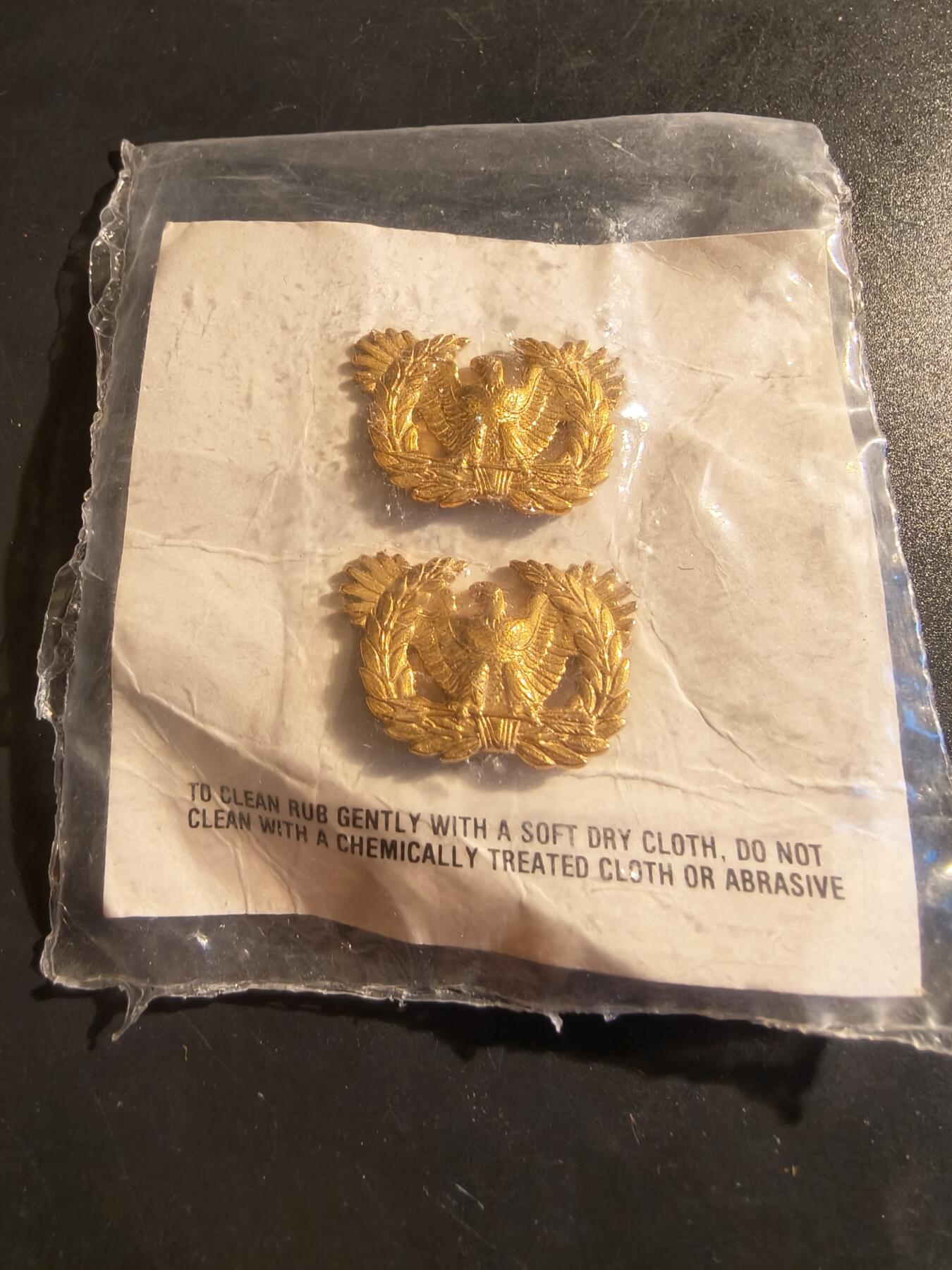 老王徽章第133期 美国陆军准尉领章一组   未拆封