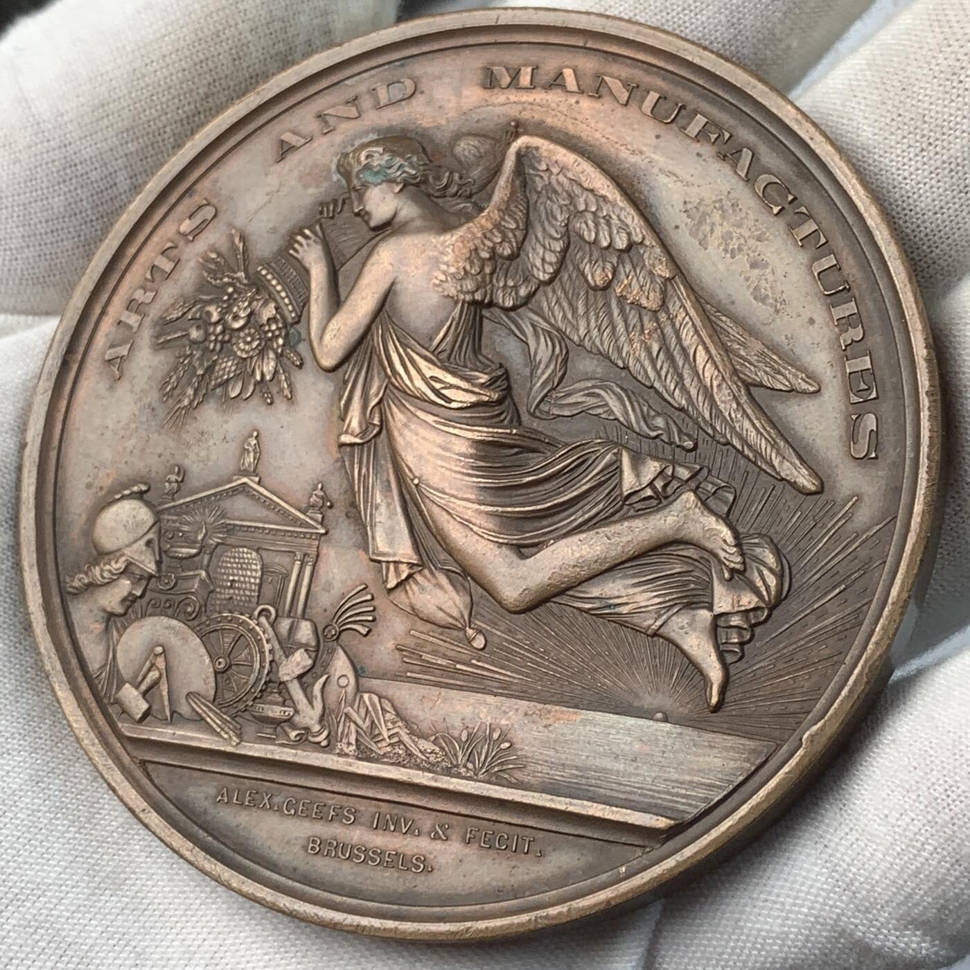 掌中浮雕-藏着的欧洲第031场 1865年维多利亚一世时期都柏林国际艺术博览会纪念大铜章 ，75mm