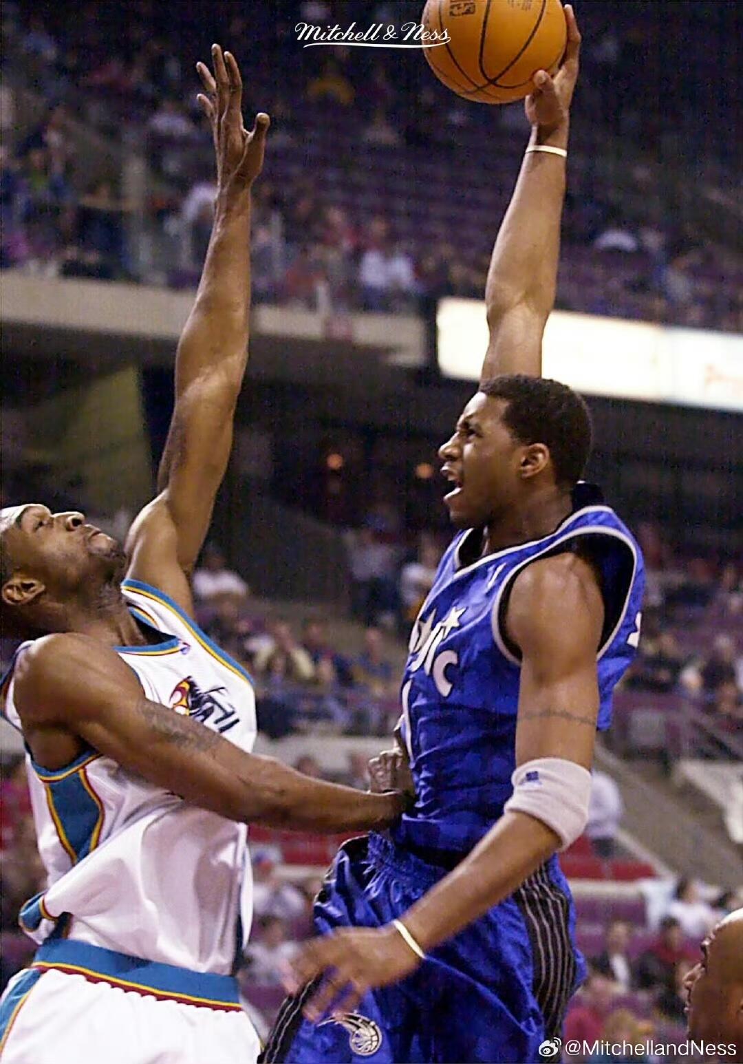 零元拍：‌   特雷西-麦克格雷迪！T-Mac! 麦迪亲签王牌化身MoneyBall奥兰多魔术NBA联盟得分王版本（三个版本陆续上拍），加签绰号“T-MAC”！