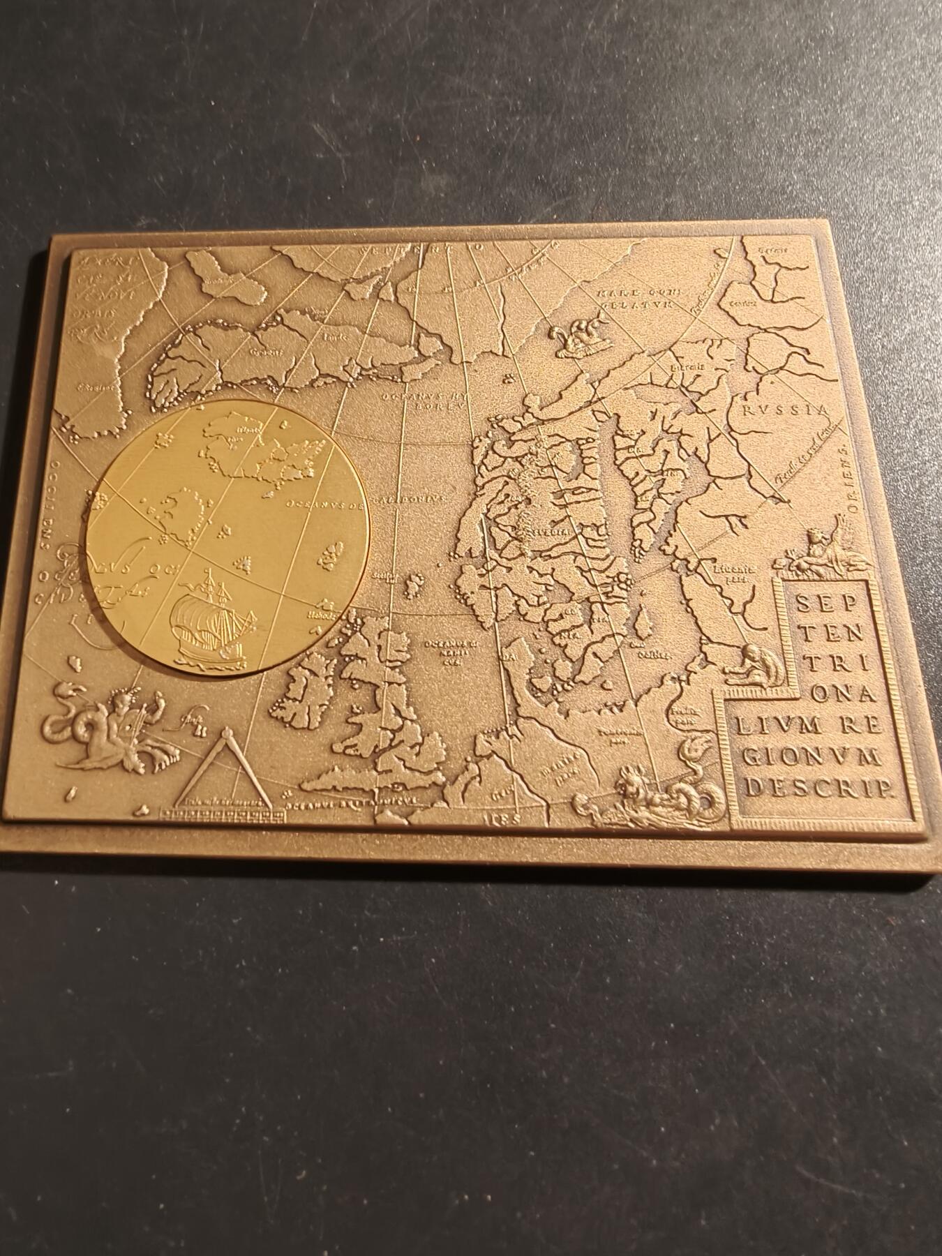 老王徽章第133期 瑞典北方地区地图大铜章     尺寸72×95mm    重量245g