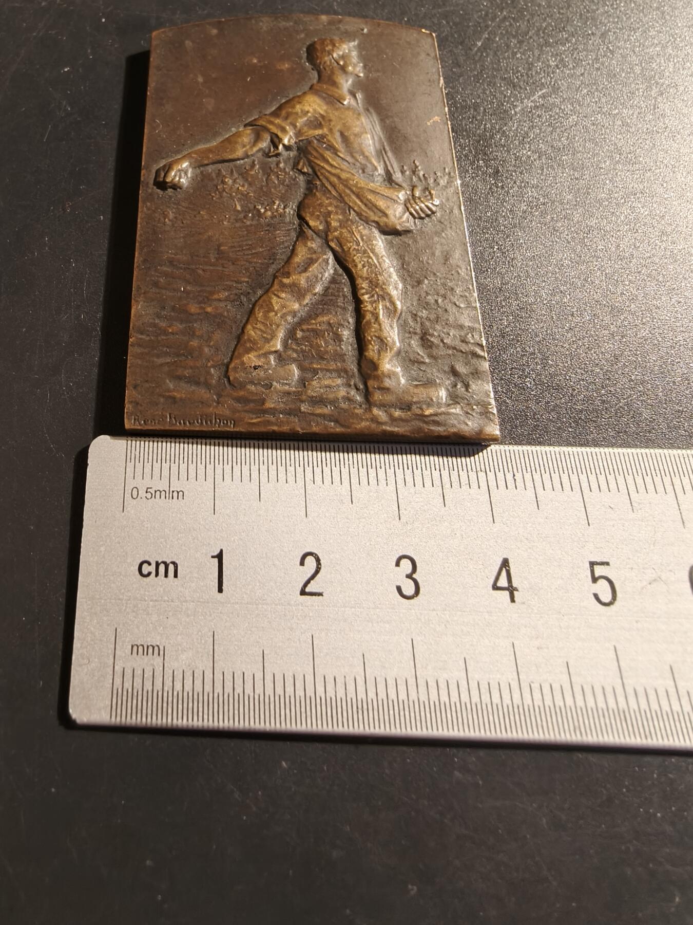老王徽章第133期 法国农业方形大铜章    尺寸64×41mm    重量81.33g