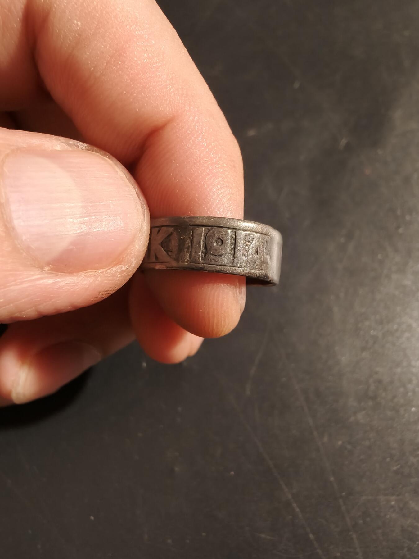 老王徽章第133期 德国一战战地戒指   带1914字样   直径19mm   周长60mm