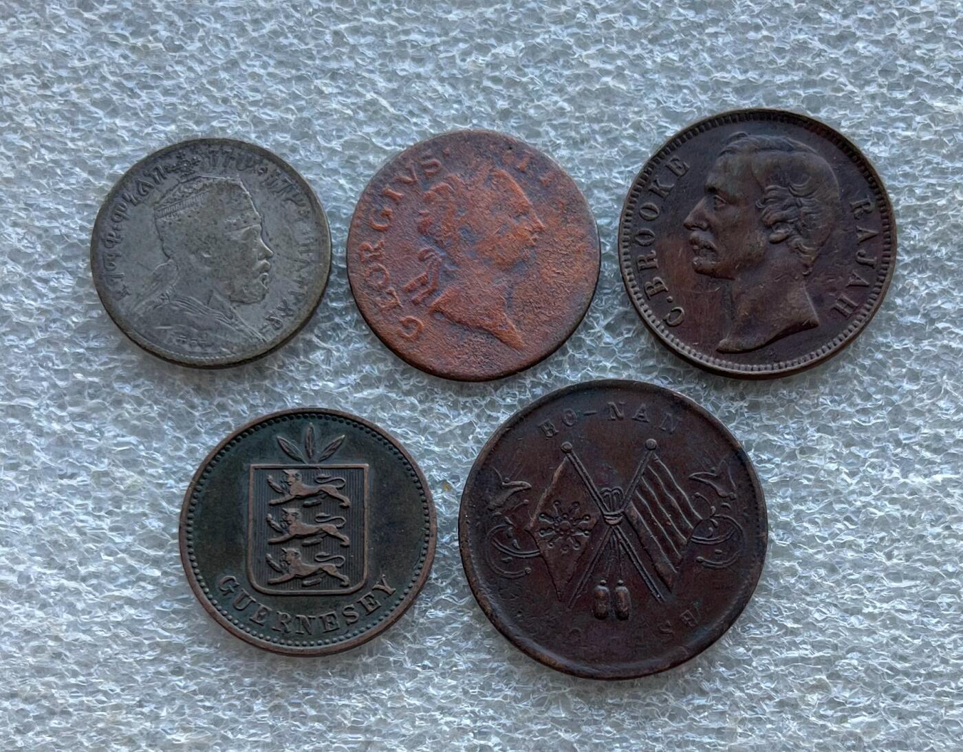 外国老铜银币，福在眼前手雕镂空玉牌，历代古钱币（含秦半两、五铢记号钱、常平五铢、会昌开元、南宋钱），彼得堡世界钱币勋章拍卖第129期 外国老铜银币一组5枚，含：埃塞俄比亚银币，爱尔兰、根西、沙捞越、民国河南双旗十文铜币