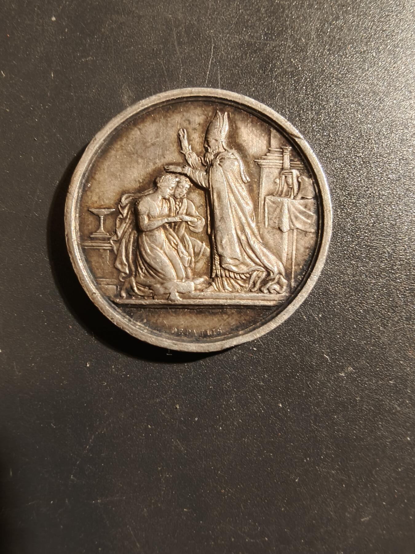 老王徽章第133期 法国婚章   1847年   带边铭背铭    手指银标   直径27mm   重量10.2g