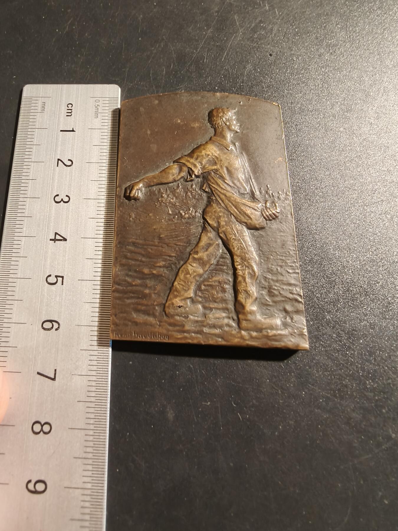 老王徽章第133期 法国农业方形大铜章    尺寸64×41mm    重量81.33g