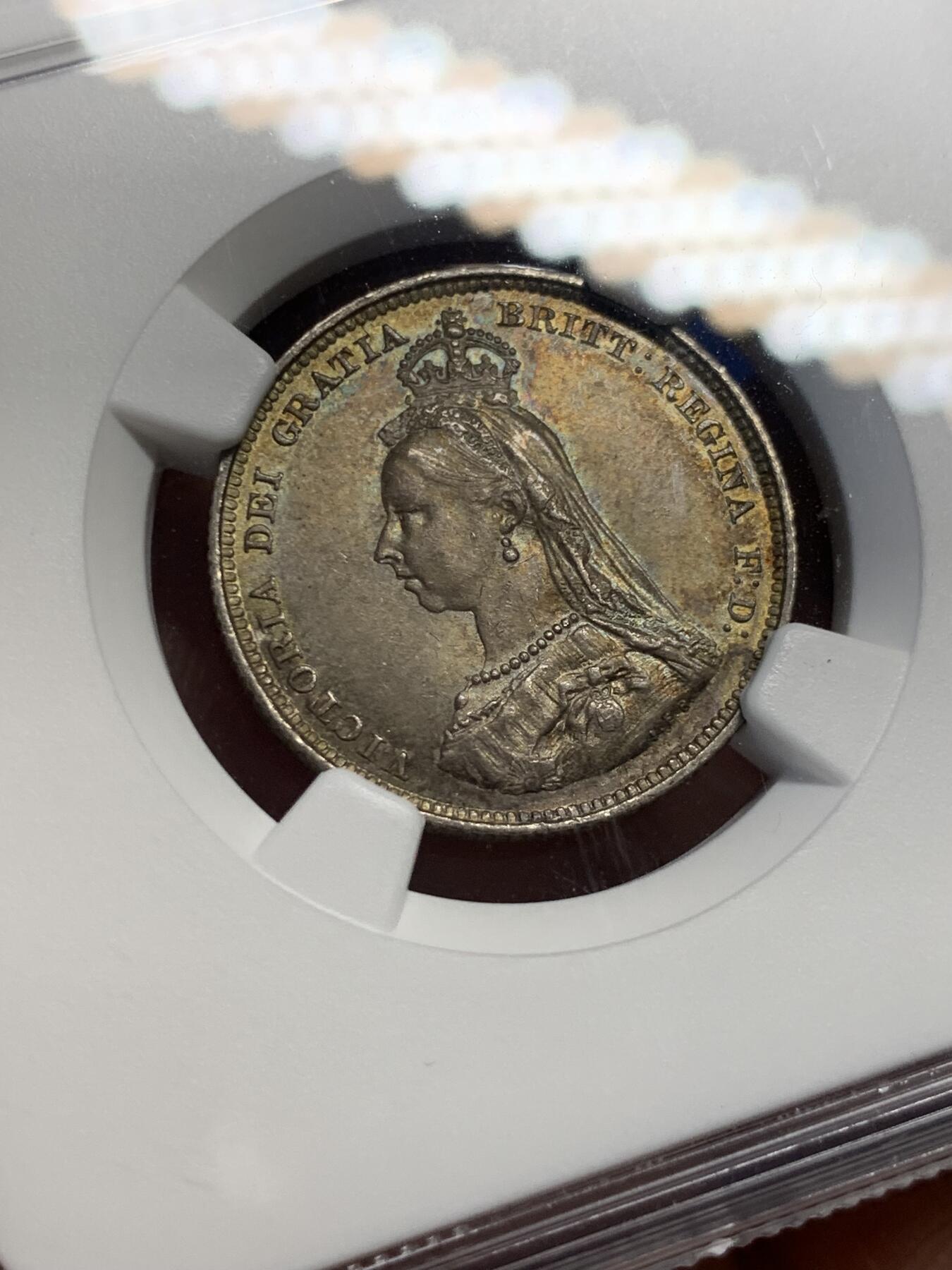 《竞宝斋》第399场 周日，周一，2场连拍 （全场包邮） NGC MS64 英国 1887年 维多利亚高冠 1先令银币 深彩包浆