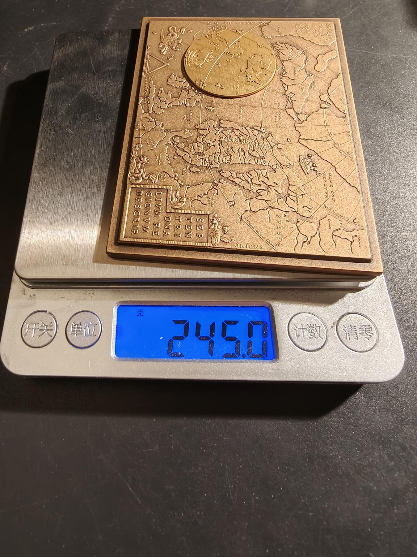 老王徽章第133期 瑞典北方地区地图大铜章     尺寸72×95mm    重量245g