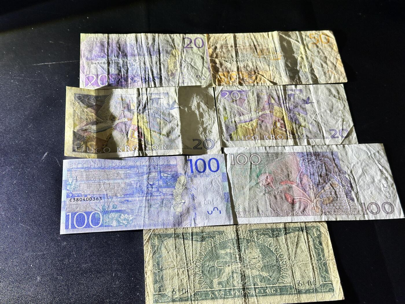 《外钞收藏家》第五百四十四期（本期大蚂蚁、英镑首发、港币等精品以及品种丰富的裸币）（本平台长期征集拍品、欢迎藏友们联系合作）