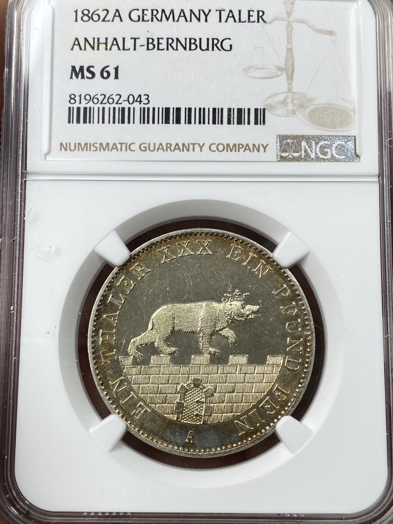 万国钱币拍卖第049期（万国夏季大拍） NGC MS61 1862年德国安哈尔特-贝恩堡小熊爬墙流通矿业泰勒 均匀淡金彩包浆 全熊毛难得