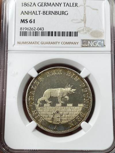 万国钱币拍卖第049期（万国夏季大拍） - NGC MS61 1862年德国安哈尔特-贝恩堡小熊爬墙流通矿业泰勒 均匀淡金彩包浆 全熊毛难得