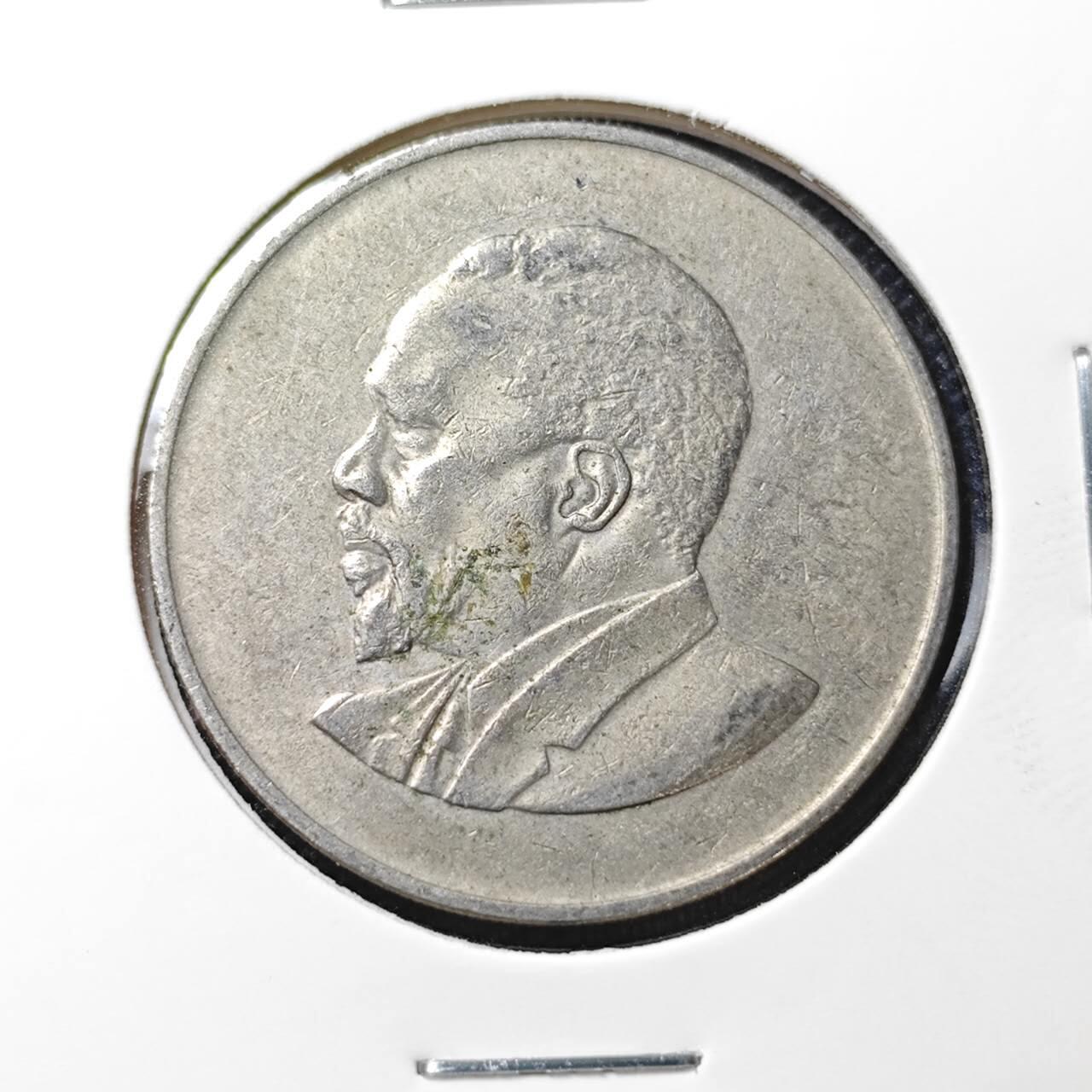 KK钱币收藏小铺 第306期 2月预留时间 周末发货 1968肯尼亚1先令 开国头像无字版