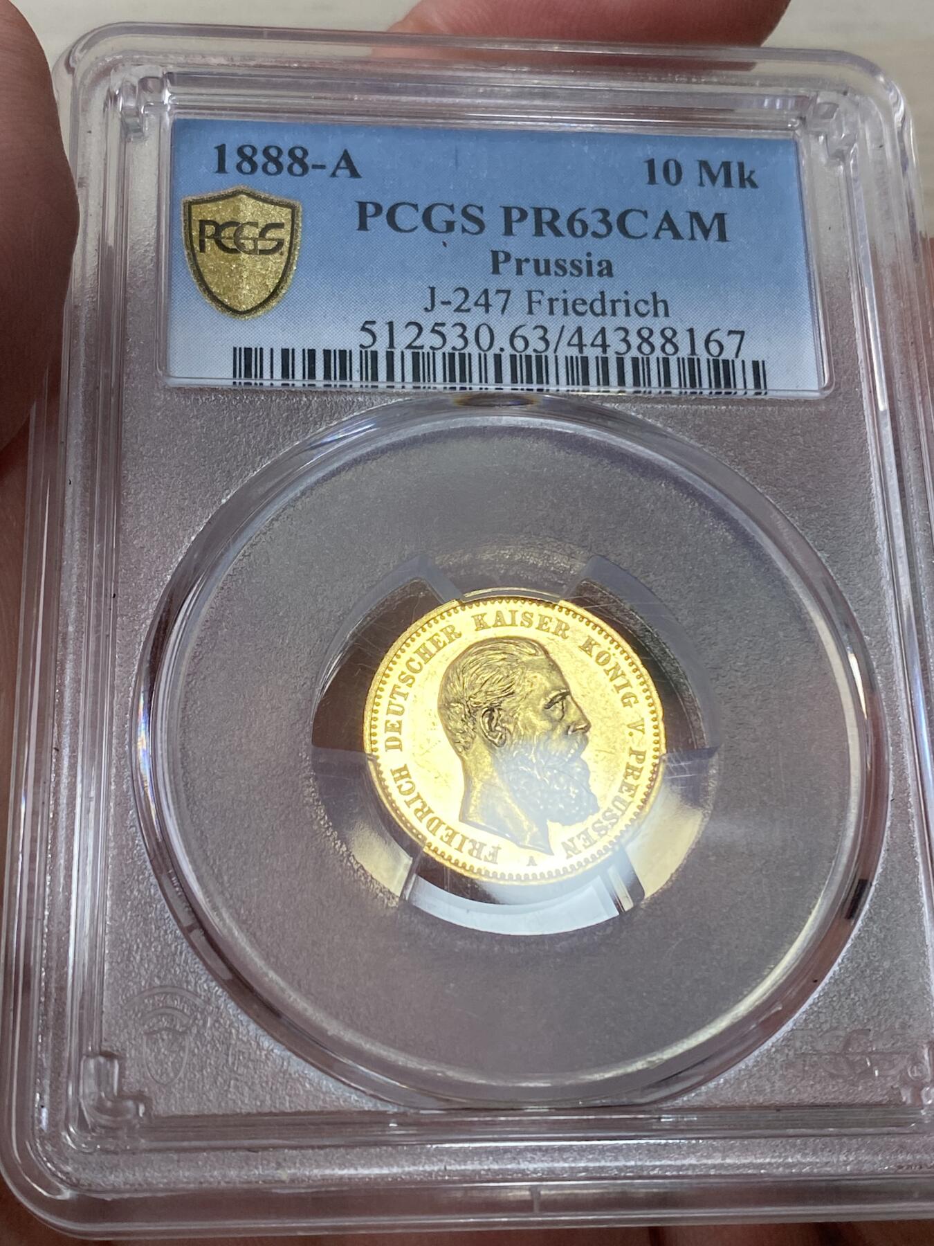 万国钱币拍卖第049期（万国夏季大拍） PCGS PR63CAM 1888年德国普鲁士三皇之年腓特烈三世10马克金币 罕见精制弗三短翅金币 精制黄金纯黑镜面底板 3.98g 900金