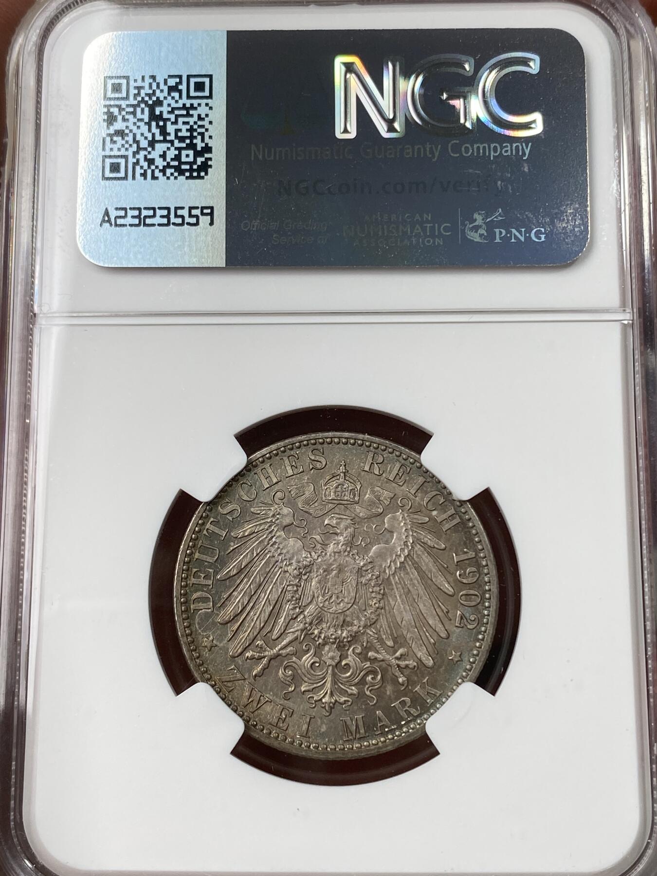 万国钱币拍卖第049期（万国夏季大拍） NGC MS65 1902年德国巴登大公国腓特烈一世金婚纪2马克 顶级七色幻彩BU收藏级 