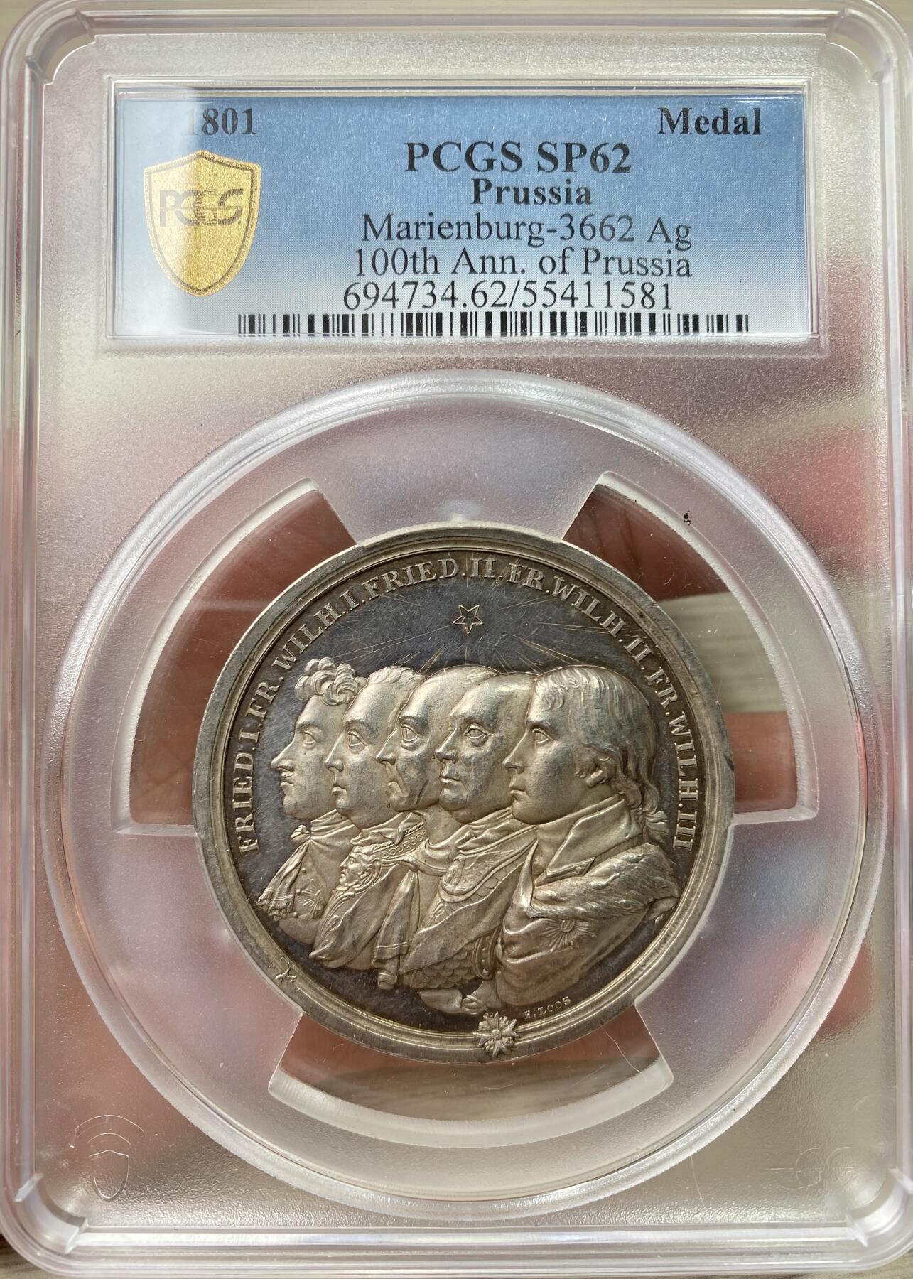 万国钱币拍卖第049期（万国夏季大拍） PCGS SP62 1801年德国普鲁士王国成立100周年纪念大银章 普鲁士章中经典名品 五皇阵列在前 阿波罗在太阳战车上被众神环绕 原味五彩高品难得 56.3MM 70.8G