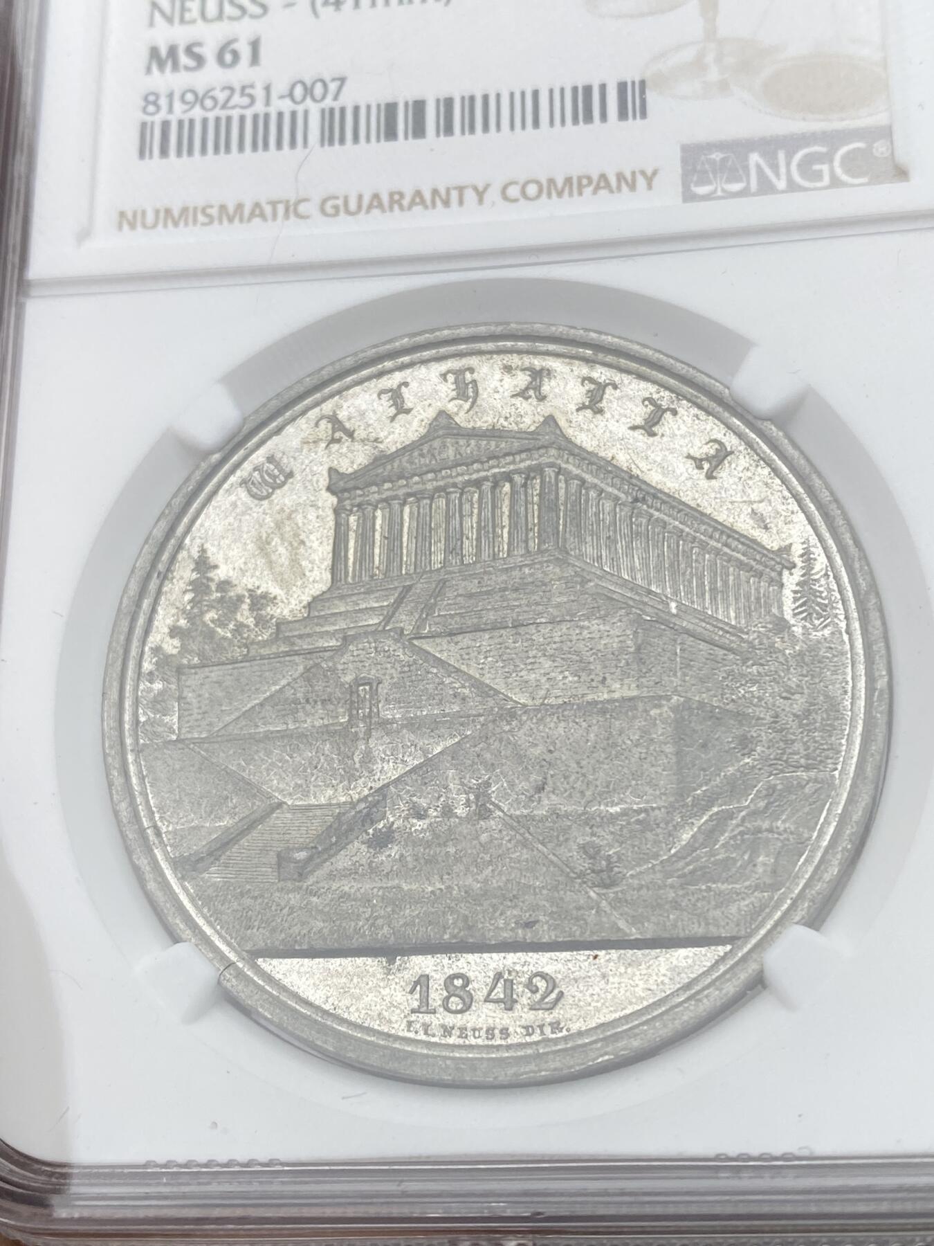 万国钱币拍卖第049期（万国夏季大拍） NGC MS61 1842年德国巴伐利亚瓦尔哈拉死亡圣殿落成纪念大锡章 罕见花体字非常漂亮 镜面典藏品质