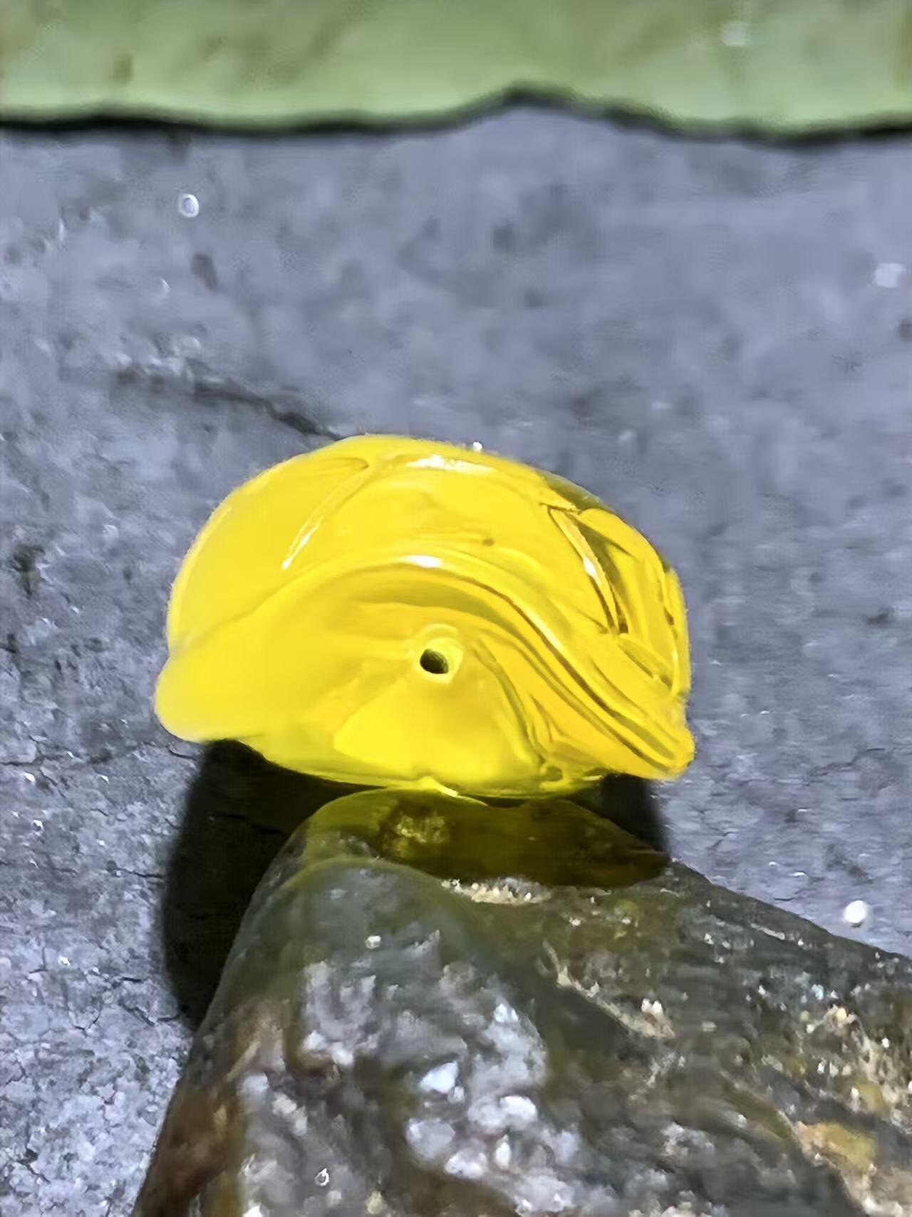 精美天然乌克兰蜜蜡雕刻龟壳寓意，富甲天下，一个，，
