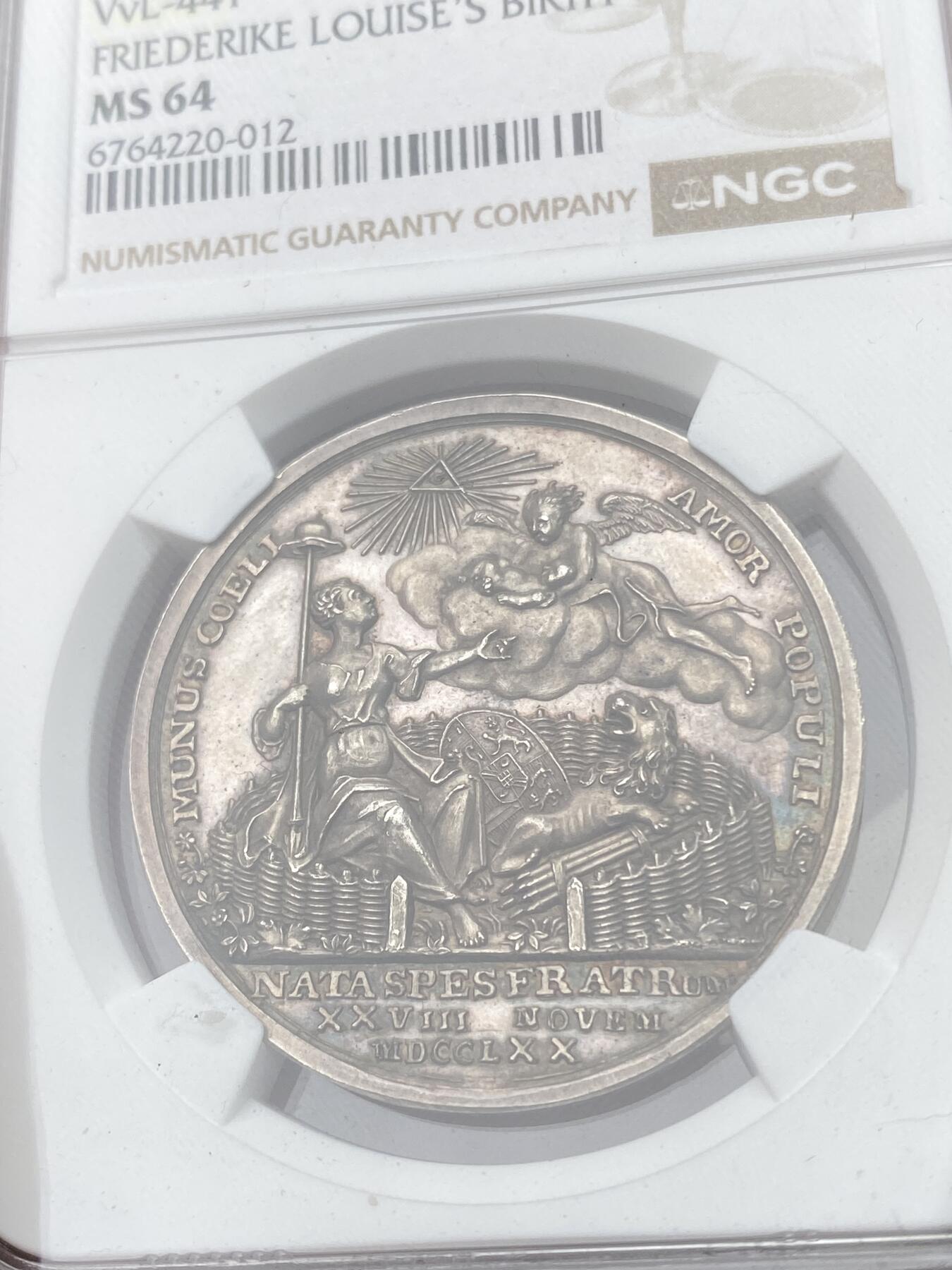 万国钱币拍卖第049期（万国夏季大拍） NGC MS64 1770年尼德兰联省共和国威廉五世女儿弗雷德里克卡·路易丝·威廉敏娜公主诞生纪念银章 极罕见尼德兰联省共和国最后一位世袭执政奥兰治与拿骚亲王 高浮雕底板与高点均为完美 不可多得的顶级收藏