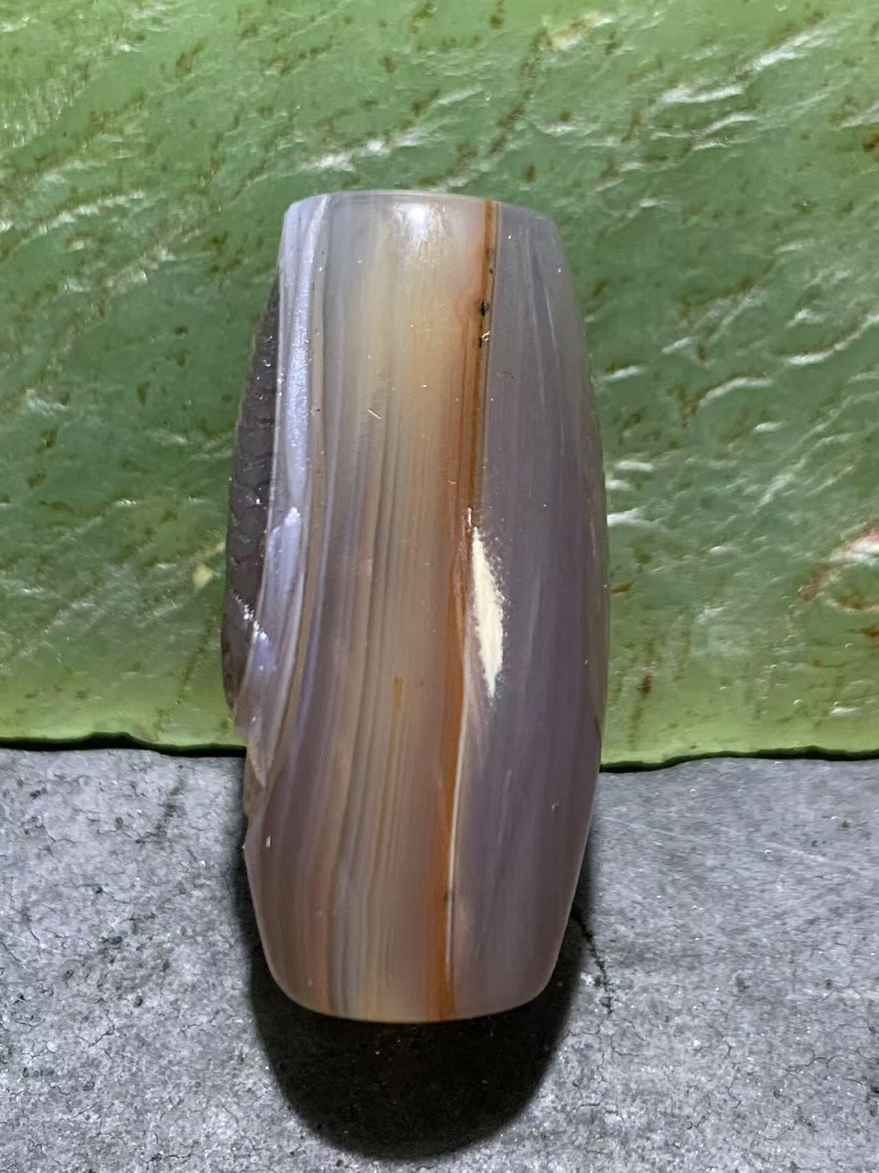 精美亚光高玉化一线巴西玛瑙手工俏色巧雕鲤鱼出水桶珠一个！