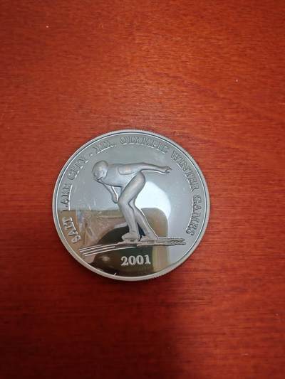 长老汇蛇年精选第十九场拍卖 - 2001蒙古盐湖城冬奥会滑雪500图格里克精制银币