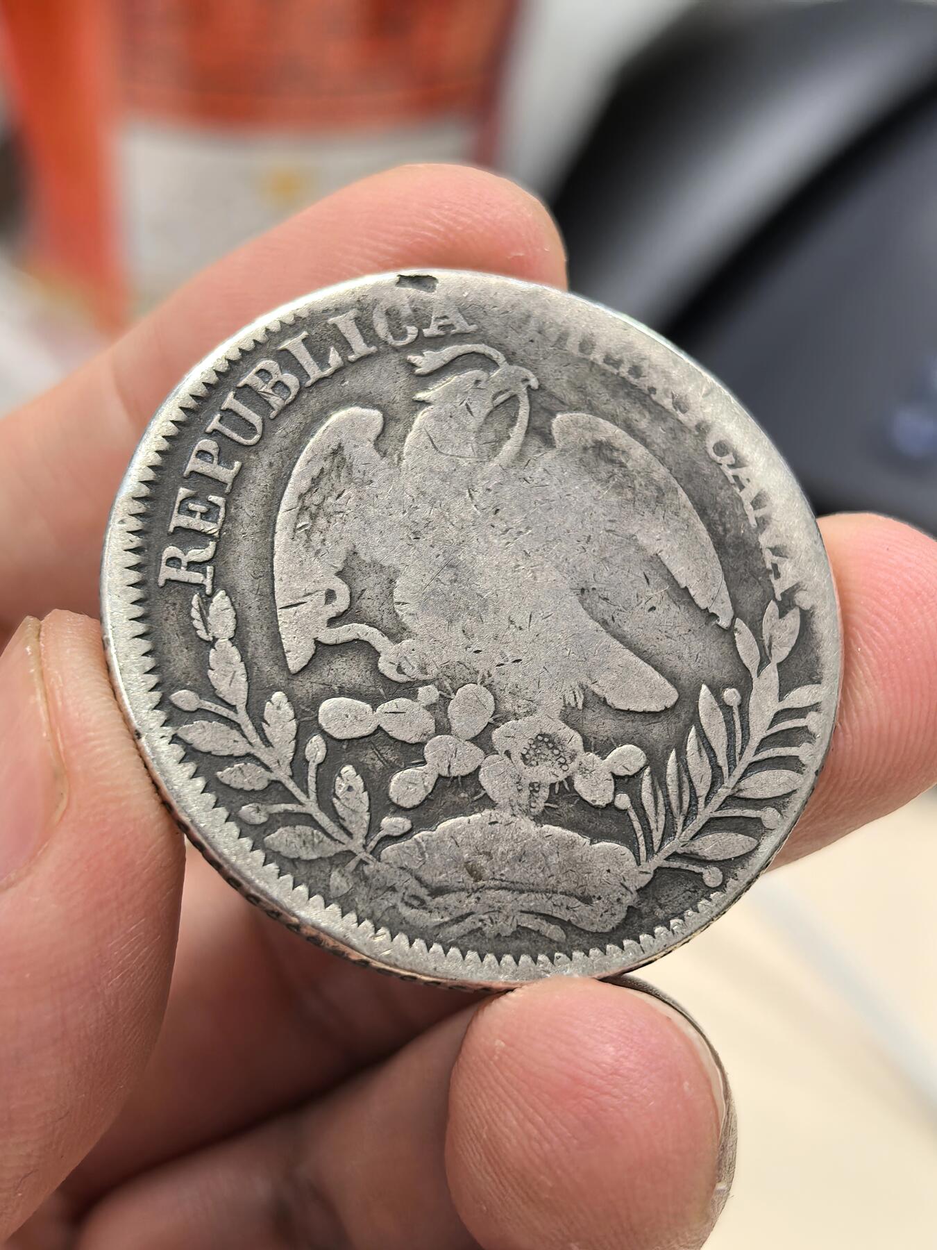 博洋堂世界钱币拍卖第130期（全场包邮） 墨西哥花边鹰洋1825-1842 ZS 章型币，流通比较充分，据鹰型推断，年份在1825到1842年间