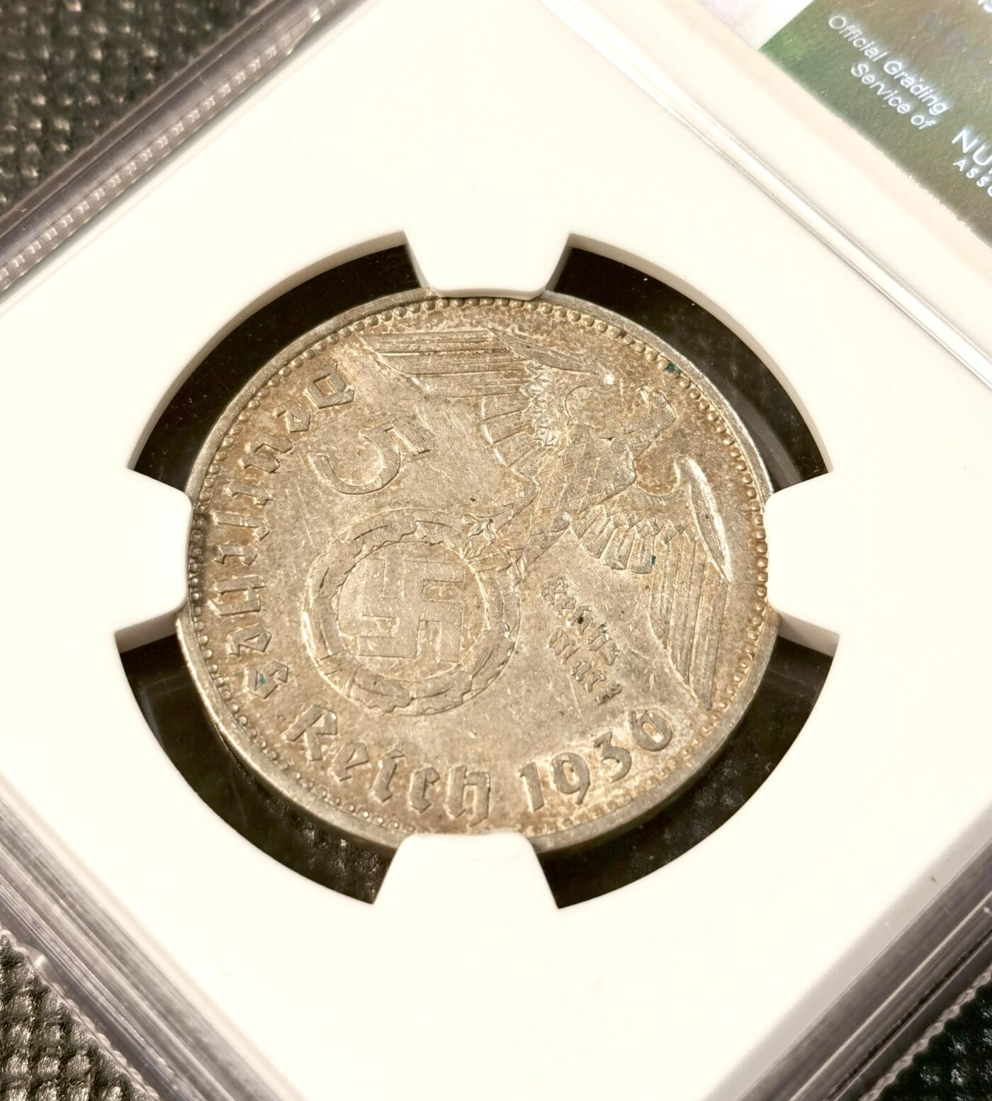  甄臻铺-世界币章拍卖（第24期），送拍享返佣金等优惠多多 NGC-AU58 德国1936年兴登堡5马克J版银币 稀有版别，克书价值高，带转光，卷尾好品，正面淡包浆，背面厚重彩，没上ms可惜