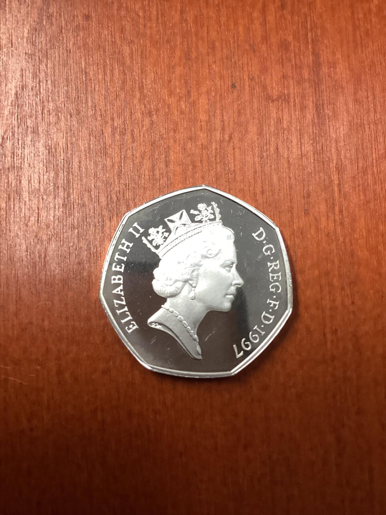 长老汇蛇年精选第十九场拍卖 1997英国不列颠女神50便士精制加厚银币