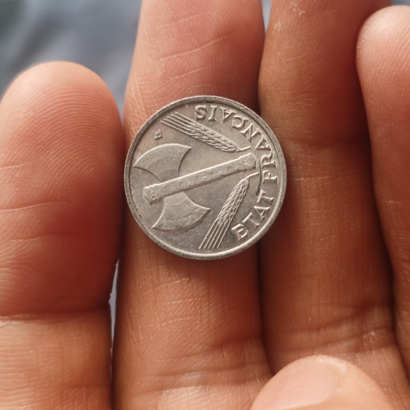 泡泡币外币第五十七场可代拍15038385335微信 少见维西50分