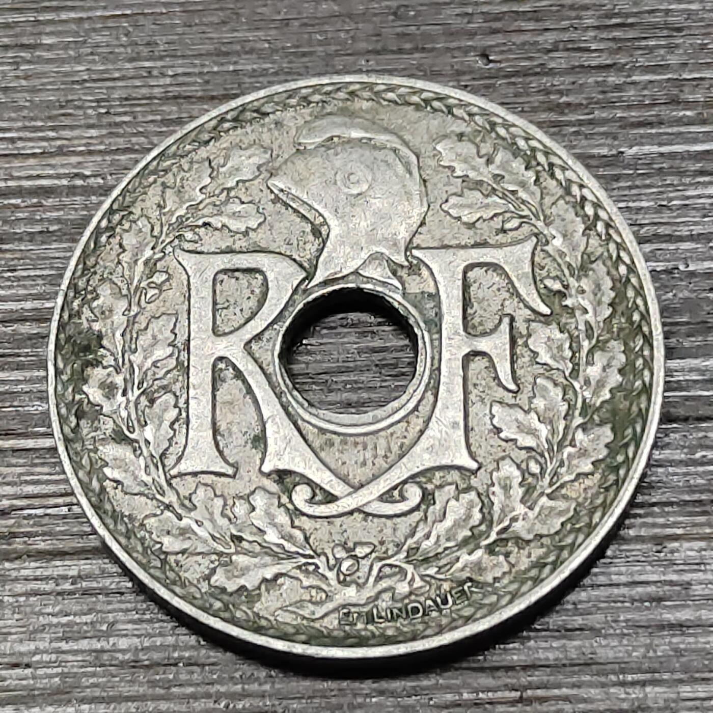 【铜匠收藏】★第125场★散币场，无佣金，30包邮。不满30元，支付5元运费。《接受代拍 代送NGC评级》 法国 1924年 25分