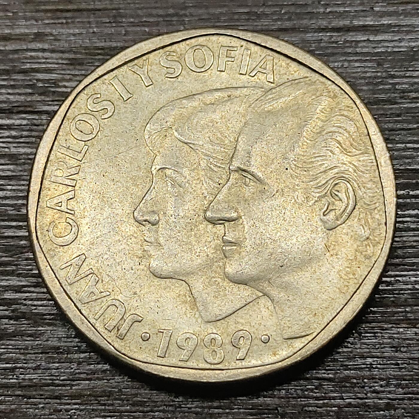 【铜匠收藏】★第125场★散币场，无佣金，30包邮。不满30元，支付5元运费。《接受代拍 代送NGC评级》 西班牙 卡洛斯苏菲亚夫妇 1989年 500比塞塔大铜币