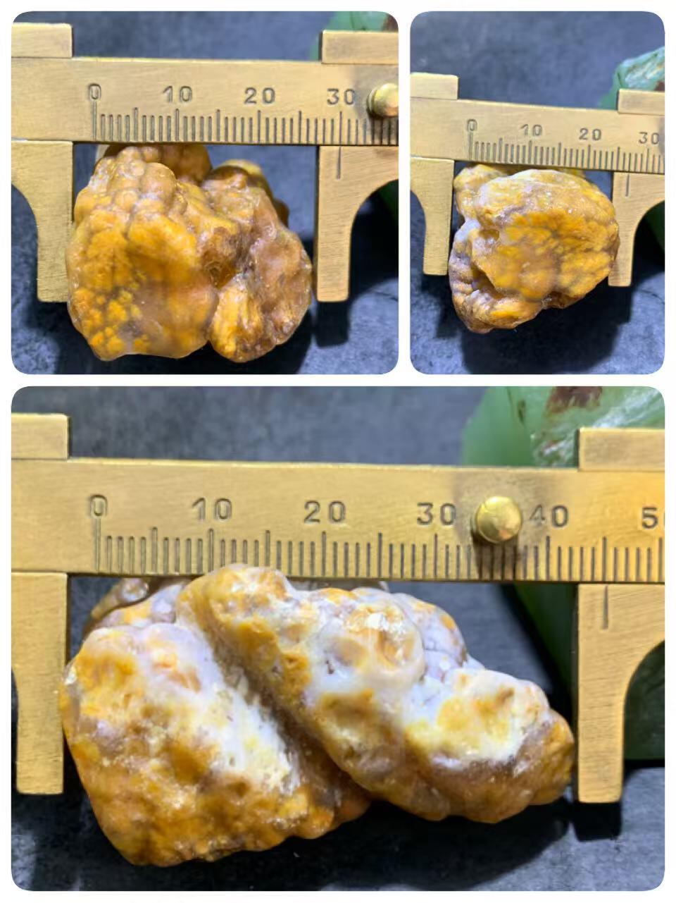 精美罕见粉白俏色战国红玛瑙冰飘把件一个，