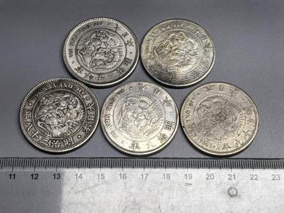 小驴勋章奖章收藏7月12日星期六晚18点拍卖（有偿代拍送拍规则在简介最后，参拍须阅读规则后再参拍，关系到运费包装发货时效真假辨别等关键信息） - 复刻 日本龙洋一组 材质未知
