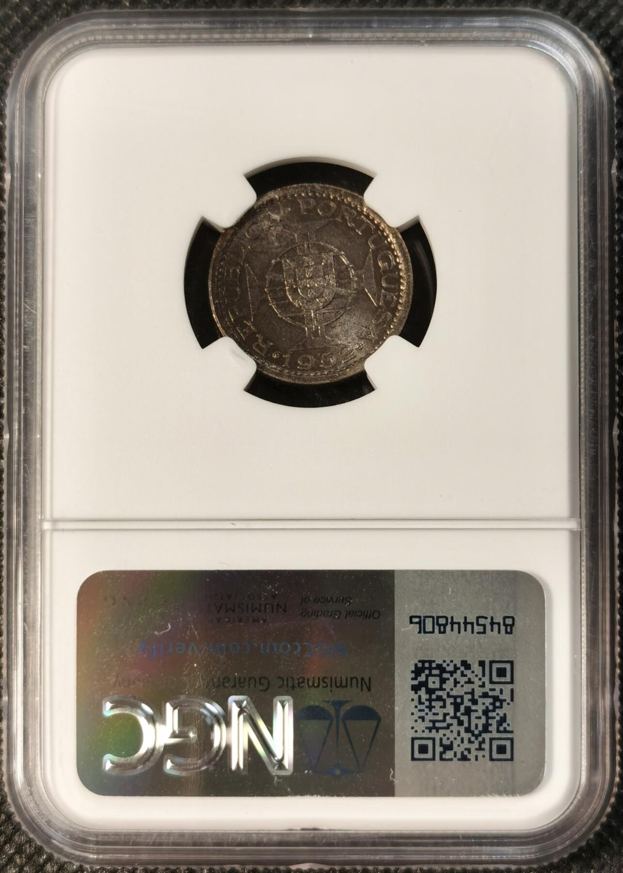  甄臻铺-世界币章拍卖（第24期），送拍享返佣金等优惠多多 NGC-MS65 1952年澳门50A，高分卷拆