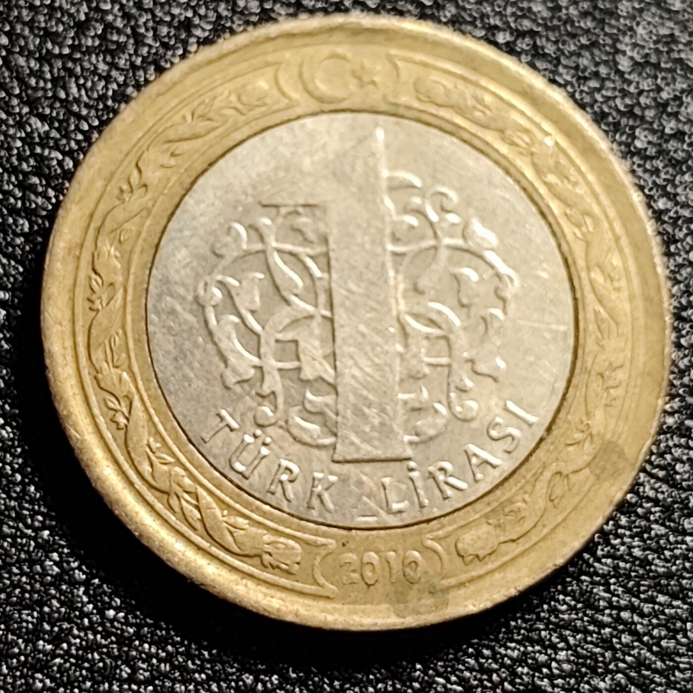 泉币菌-第47场-各国散币场 土耳其一里拉双色币 凯末尔总统 26mm
