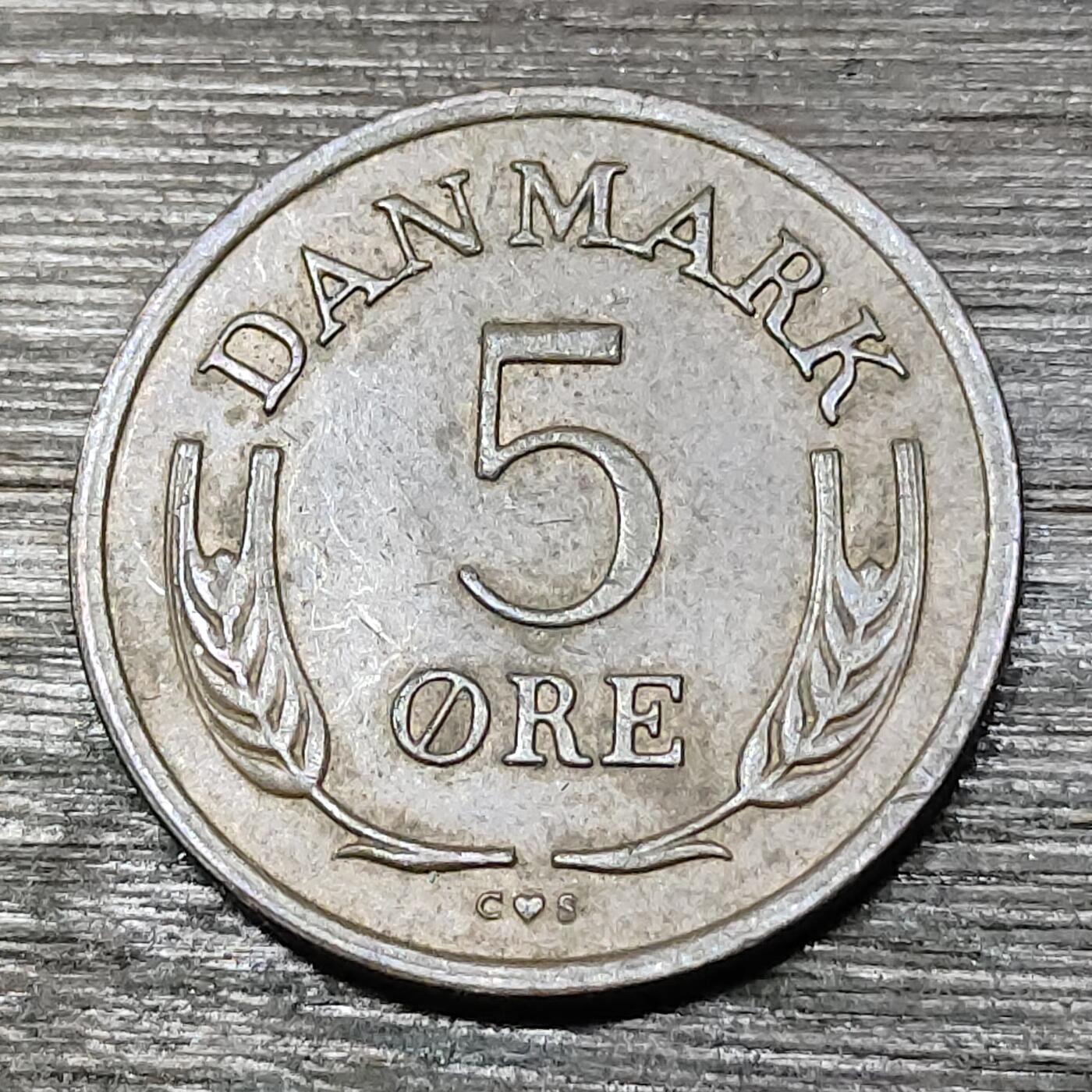 【铜匠收藏】★第125场★散币场，无佣金，30包邮。不满30元，支付5元运费。《接受代拍 代送NGC评级》 丹麦 1967年 5欧尔 铜币