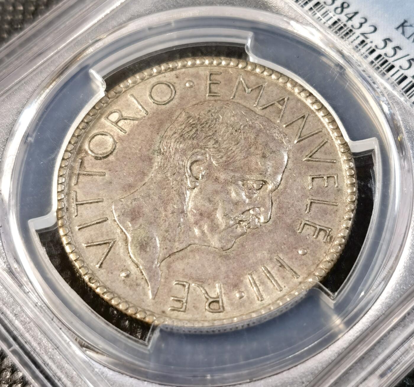  甄臻铺-世界币章拍卖（第24期），送拍享返佣金等优惠多多 PCGS-AU55 意大利1927年裸男20里拉，老包浆好细节
