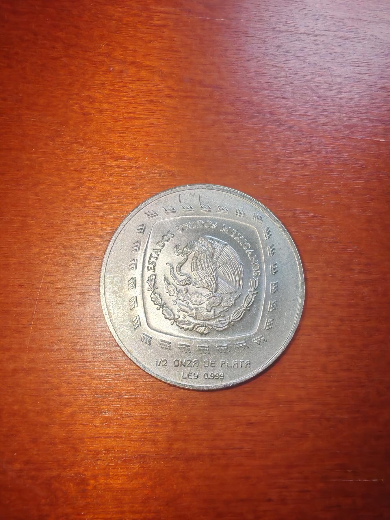 长老汇蛇年精选第十九场拍卖 1996墨西哥2比索银币，1/2盎司999银，6500枚，少见