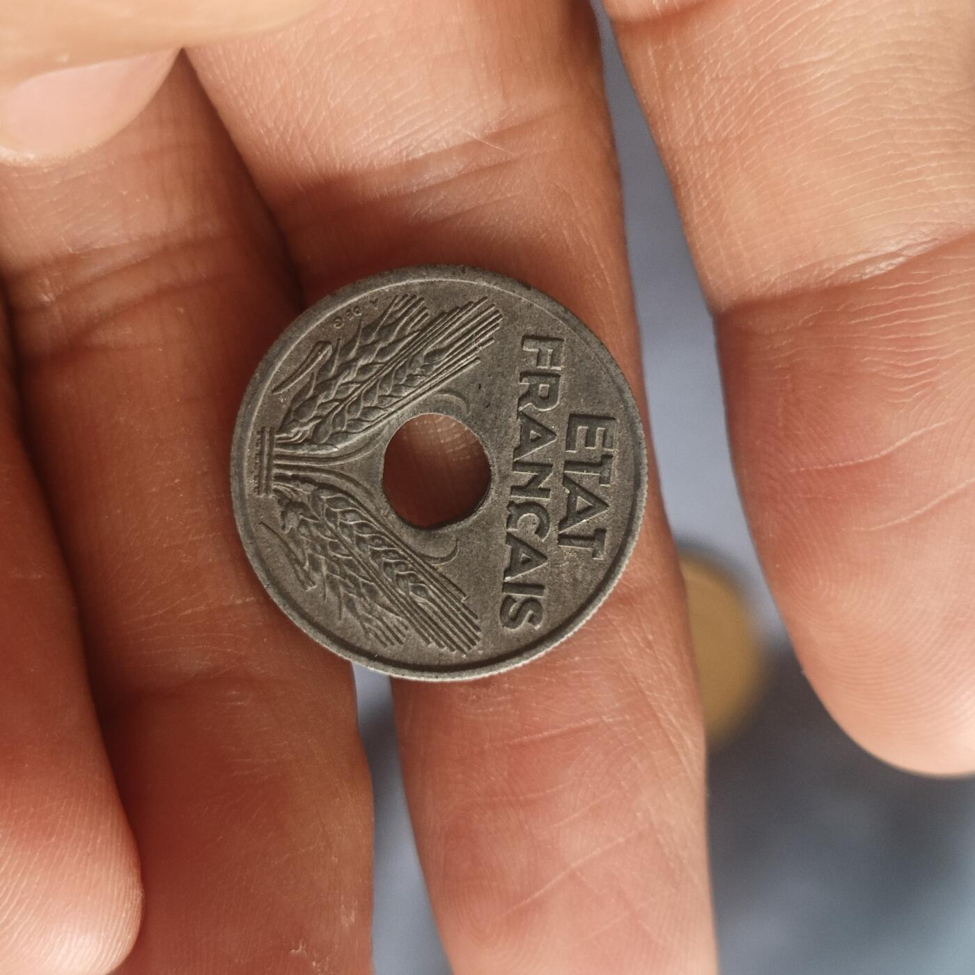 泡泡币外币第五十七场可代拍15038385335微信 维西41年10分大版