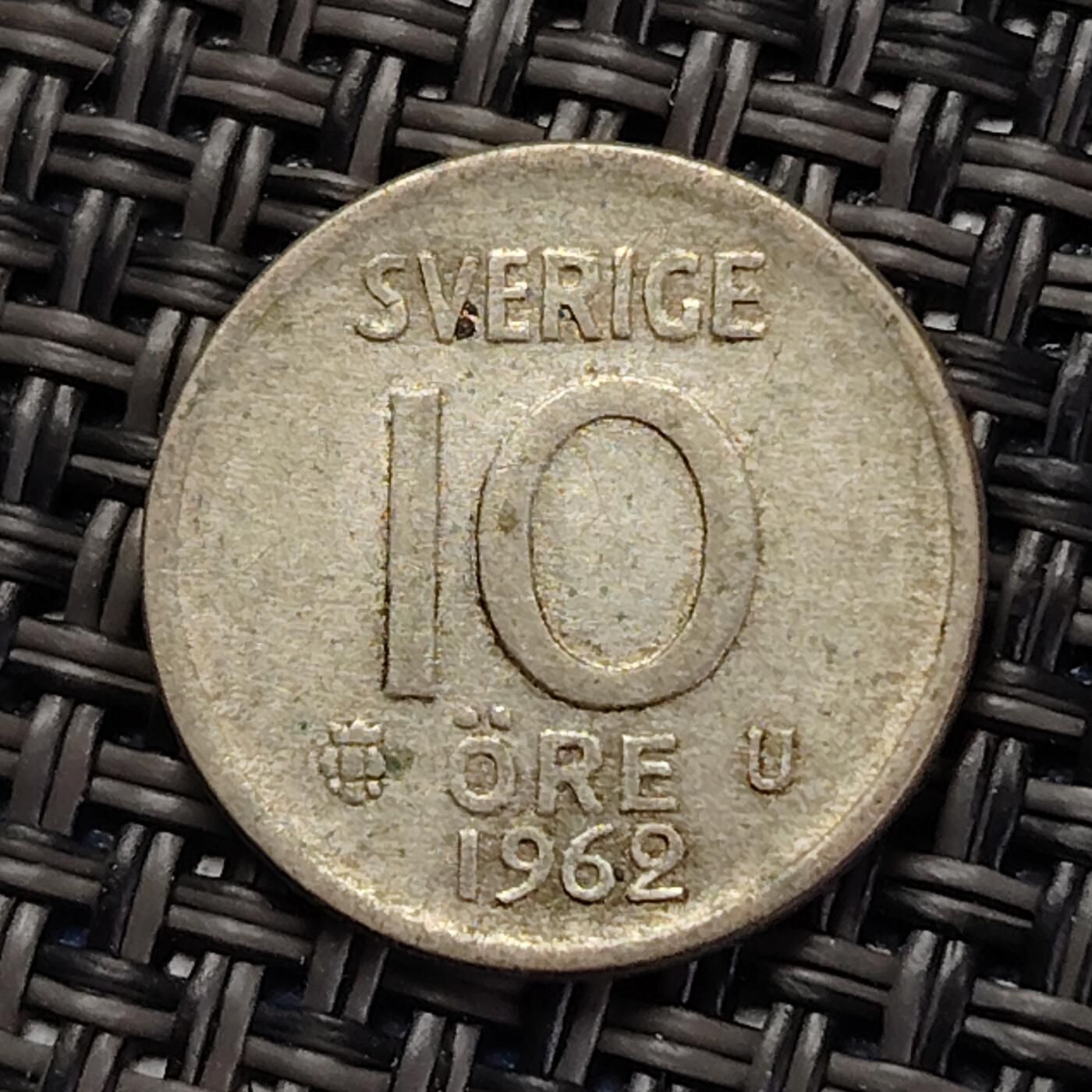 布加迪🐬～世界钱币(上海)🌾第 227 期 /  各国套币和散币 瑞典🇸🇪 1962年 10奥尔 银币 15mm
