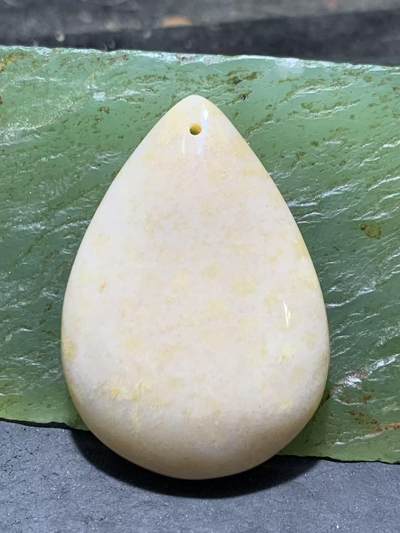 放福利！仅此一个，天然高玉化冰透小花珊瑚玉吊坠一个， - 放福利！仅此一个，天然高玉化冰透小花珊瑚玉吊坠一个，