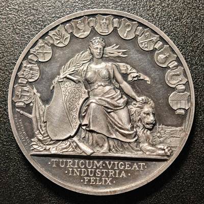 【德藏】世界币章拍卖第137期（拍品征集中~欢迎藏友联系） - 稀少品种！1892年 瑞士苏黎世射击节女神纪念大银章 直径约：48mm；重约：49.1g 类镜面底板 细节极其丰富且细腻