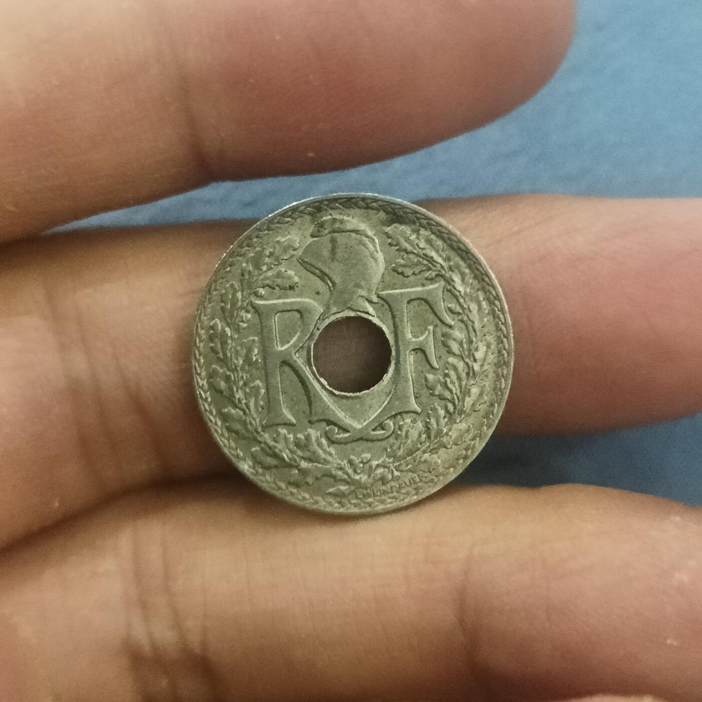 泡泡币外币第五十八场可代拍15038385335微信 法国1918年十分