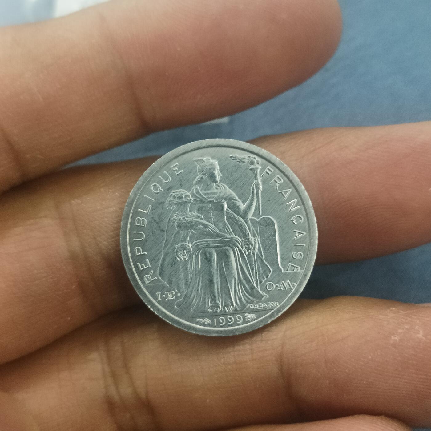 泡泡币外币第五十八场可代拍15038385335微信 波利尼西亚一F