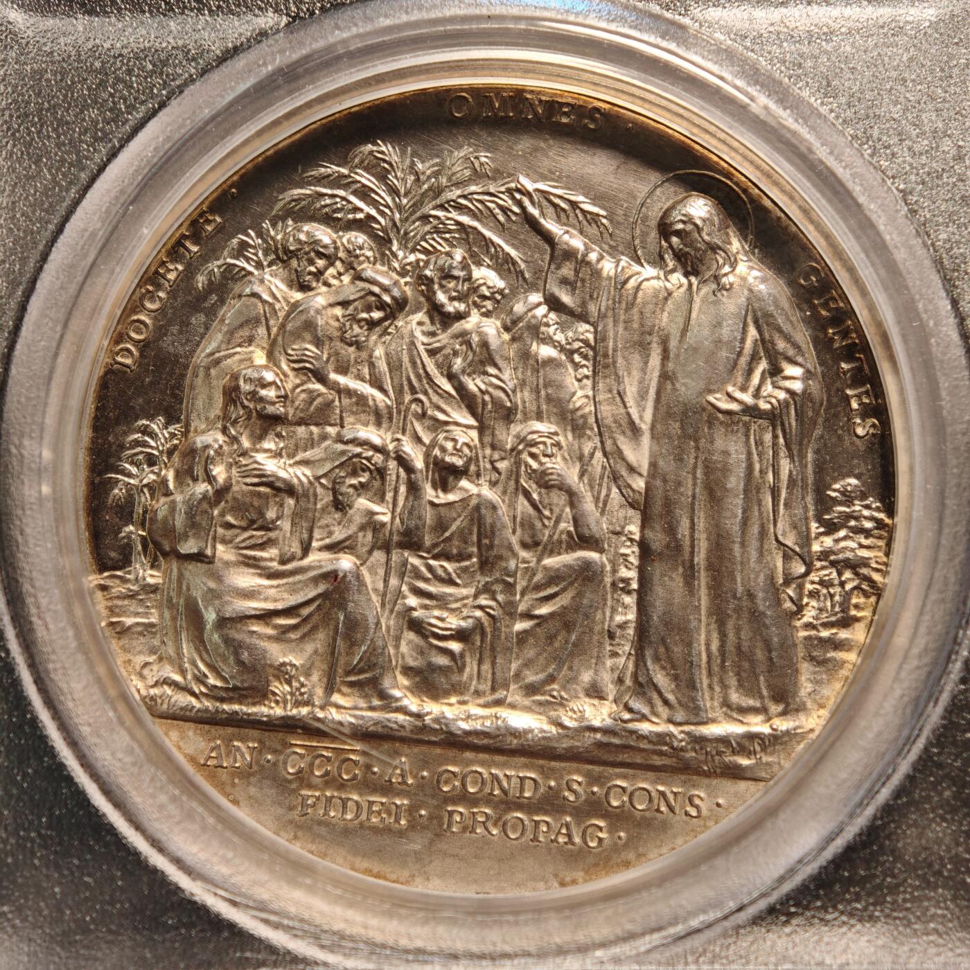 【德藏】世界币章拍卖第137期（拍品征集中~欢迎藏友联系） 1922年 梵蒂冈教皇庇护十一世庆典精制银章 PCGS SP62 庇护十一世发行的银章中人物最多，造型最精美。Spink目录记载发行量仅871枚