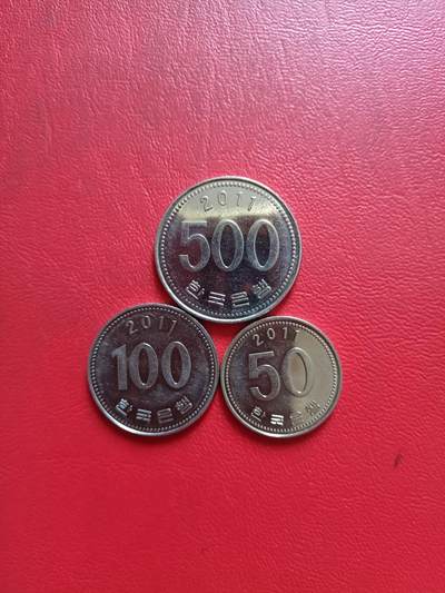 【云涧收藏】第四十四场 - 韩国2011年50、100、500元3枚