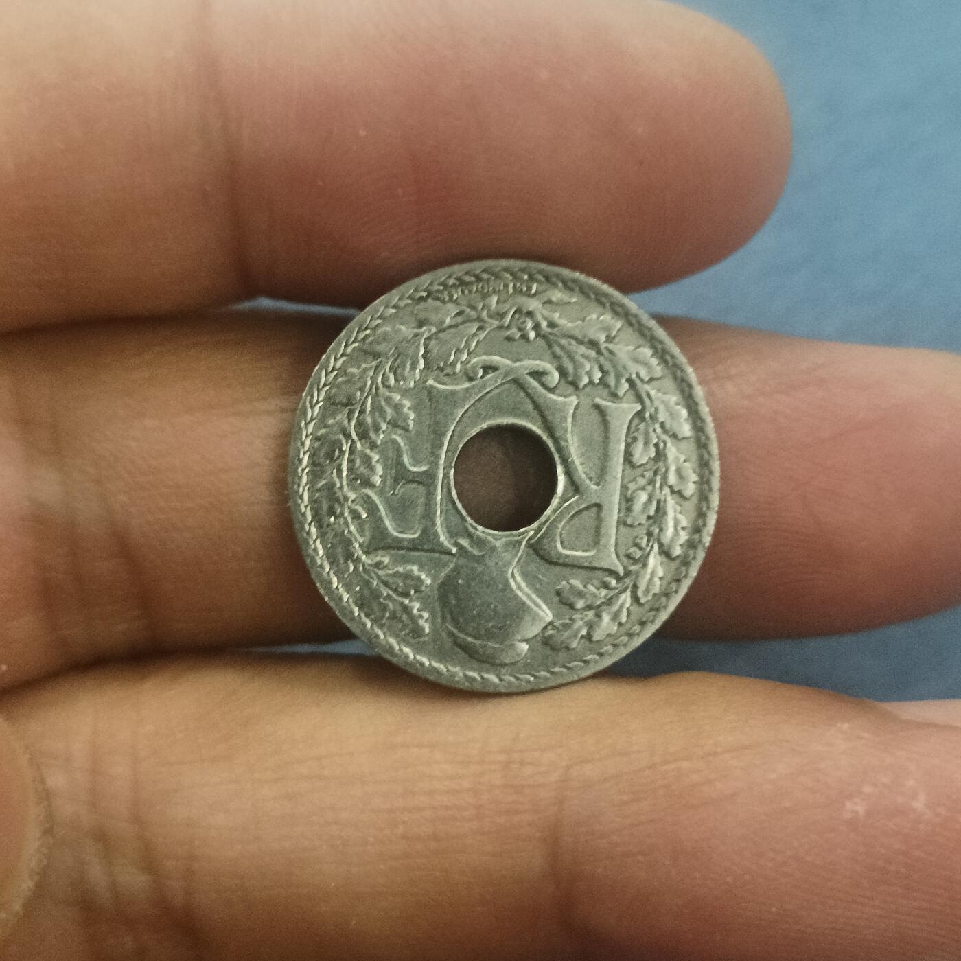 泡泡币外币第五十八场可代拍15038385335微信 法国1920年十分