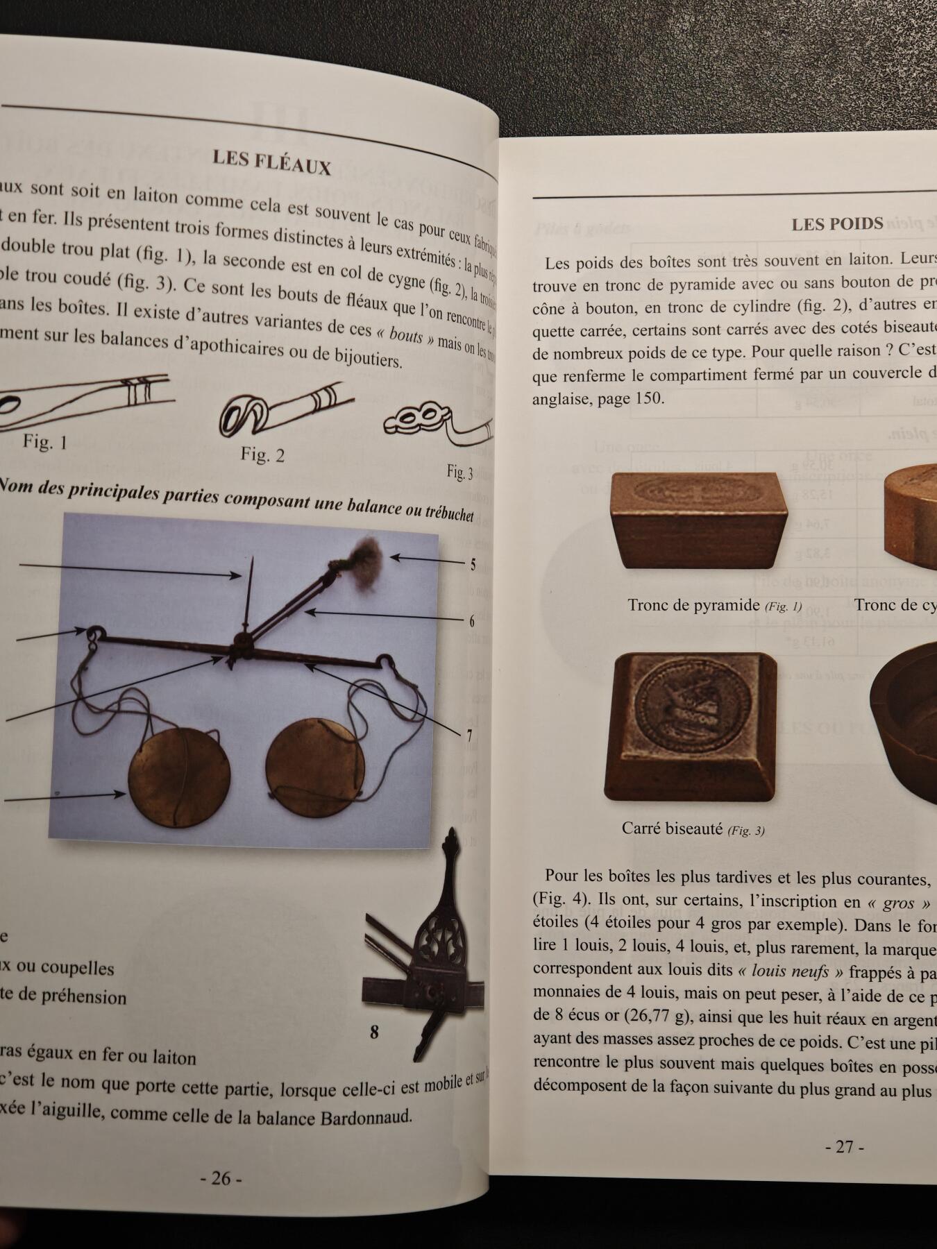 【德藏】世界币章拍卖第137期（拍品征集中~欢迎藏友联系）  97新 货币称重：17世纪至19世纪法国砝码盒与砝码 全彩铜板纸印刷 全书约200页 详情请看拍卖介绍