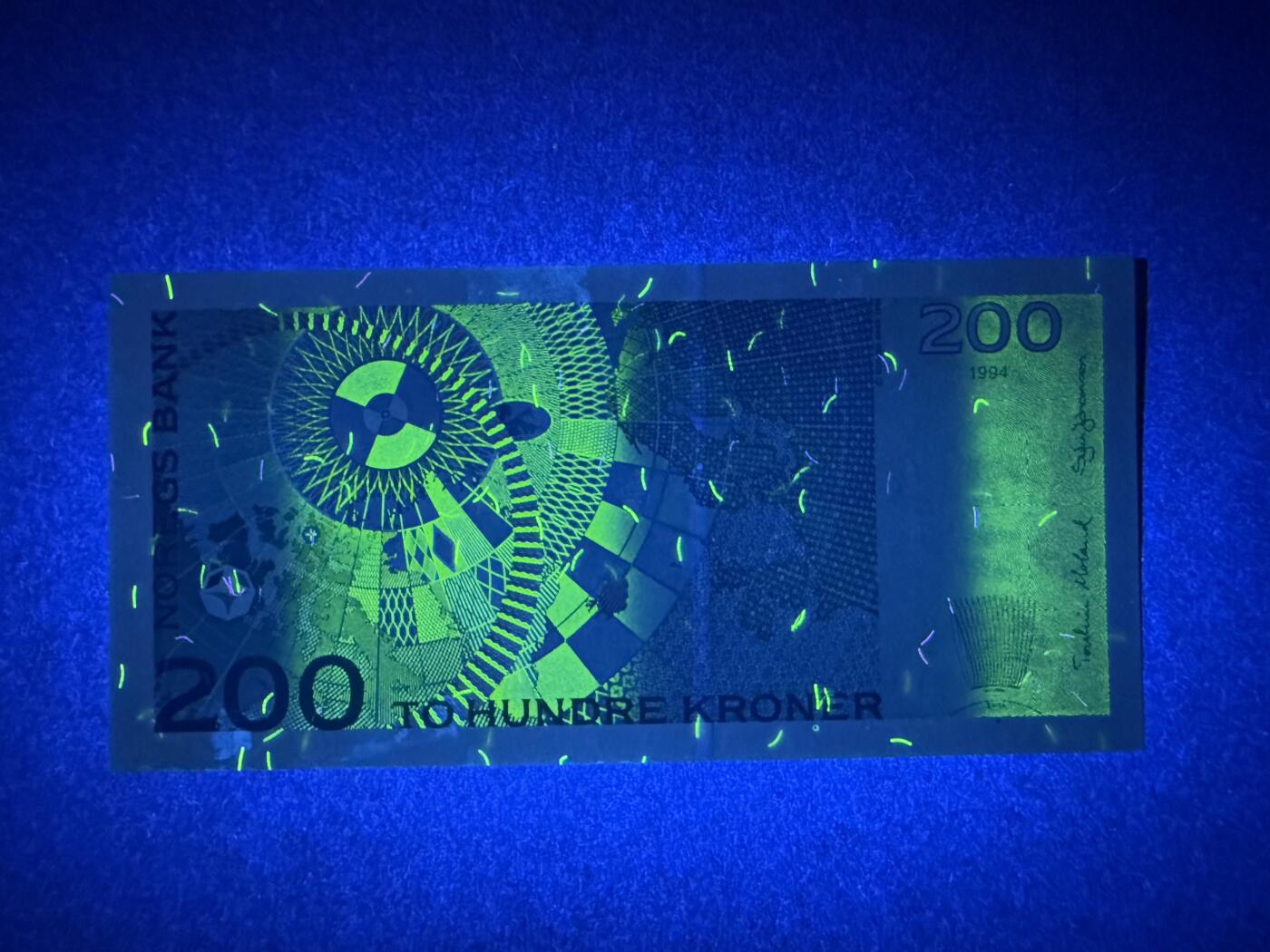 《艾美收藏》第204期-7.13周日外币精选 挪威200克朗 UNC 1994年初版首发年 轻微荧光
